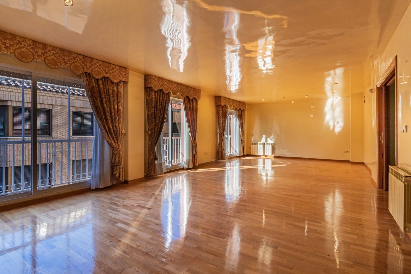 Living room of Attic for sale in Castellón de la Plana / Castelló de la Plana  with Heating, Parquet flooring and Terrace