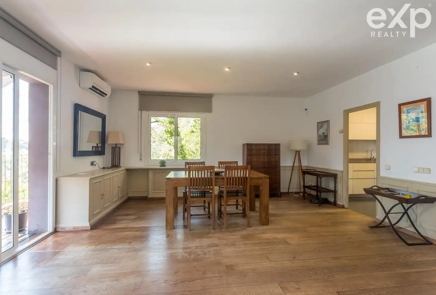 Comedor de Casa o chalet en venta en Barcelona con Parquet y Terraza