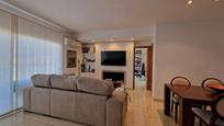 Living room of Flat for sale in Girona Capital  with Air Conditioner, Heating and Terrace