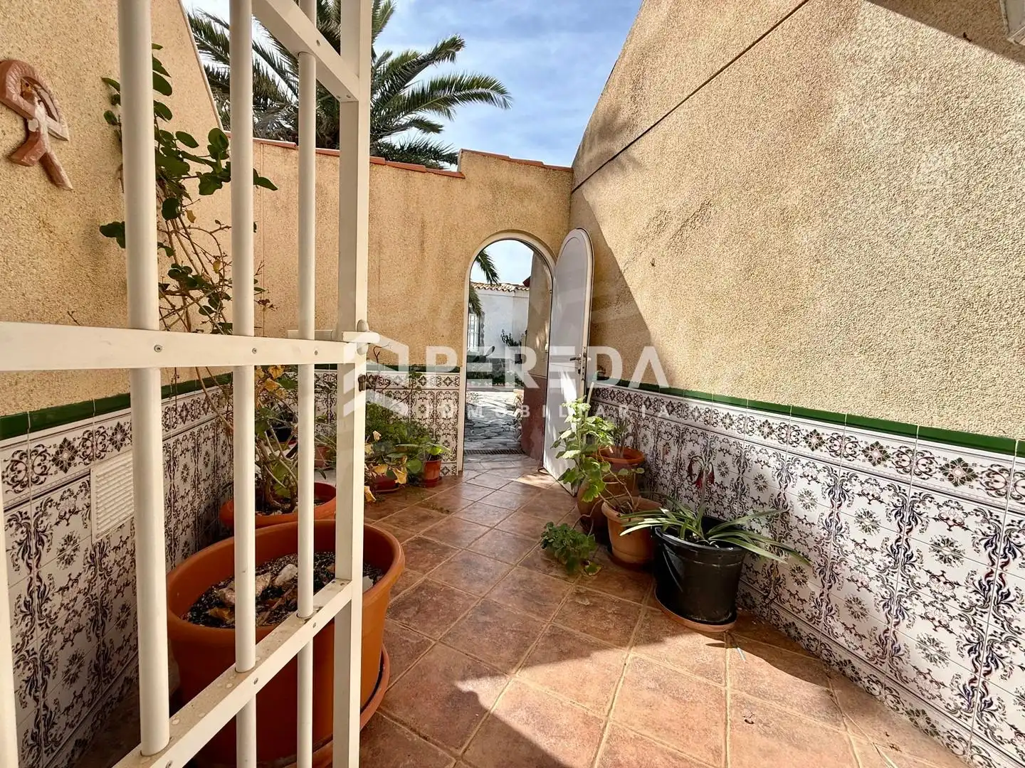 Garden of Houses for sale in Roquetas de Mar  with Terrace and Community pool