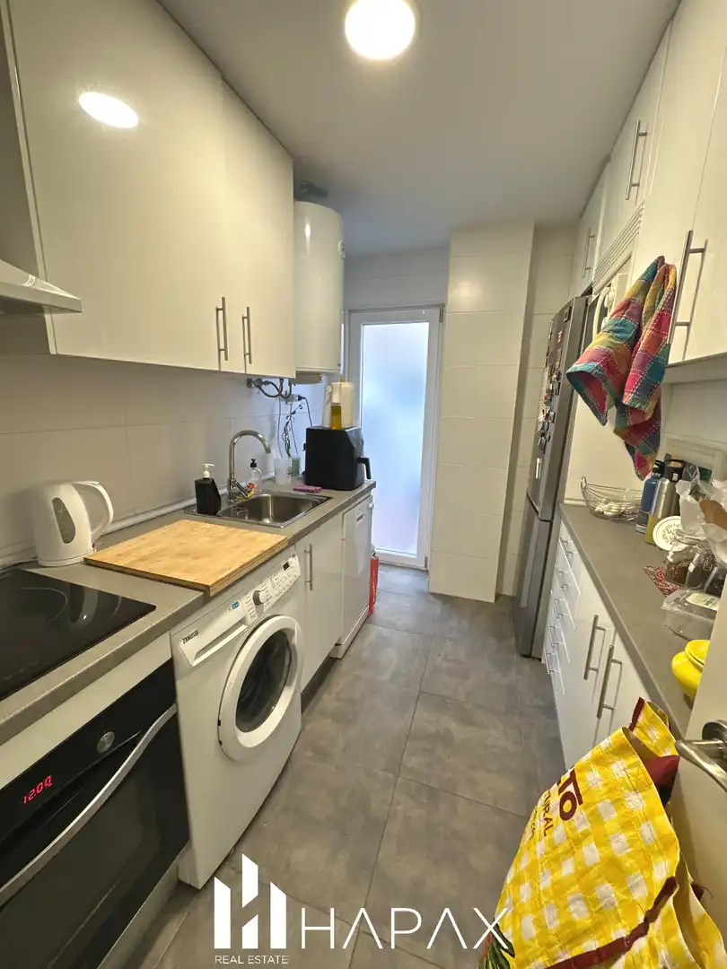 Cuina de Pis en venda en Salamanca amb Calefacció, Terrassa i Balcó
