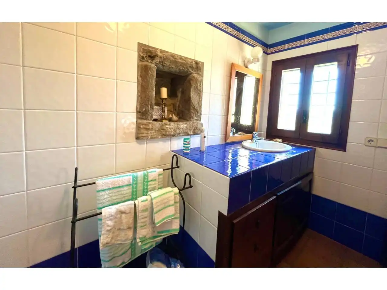Baño de Finca rústica en venta en Sant Aniol de Finestres con Calefacción, Jardín privado y Terraza
