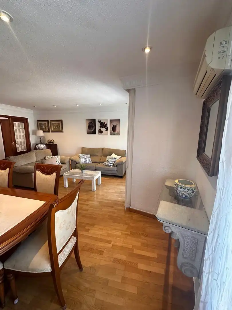 Wohnung zur Miete in Calle de Àngel Guimerà, Arrancapins