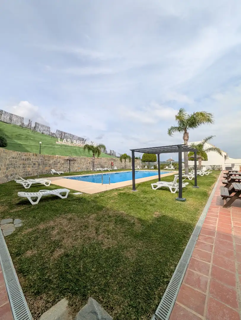 Piscina de Dúplex en venda en Estepona amb Terrassa, Internet i Piscina comunitària