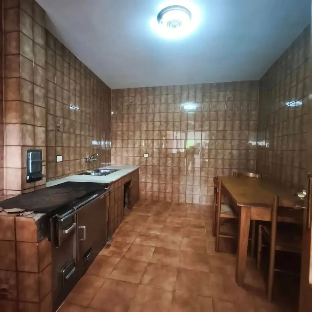 Cocina de Casa o chalet en venta en Oímbra con Jardín privado y Terraza