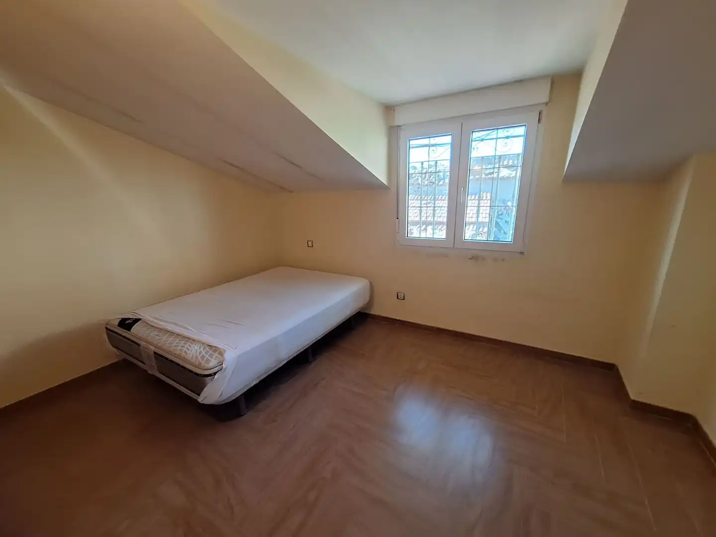 Habitación de Casa o chalet en venta en San Bartolomé de Pinares con Calefacción y Balcón