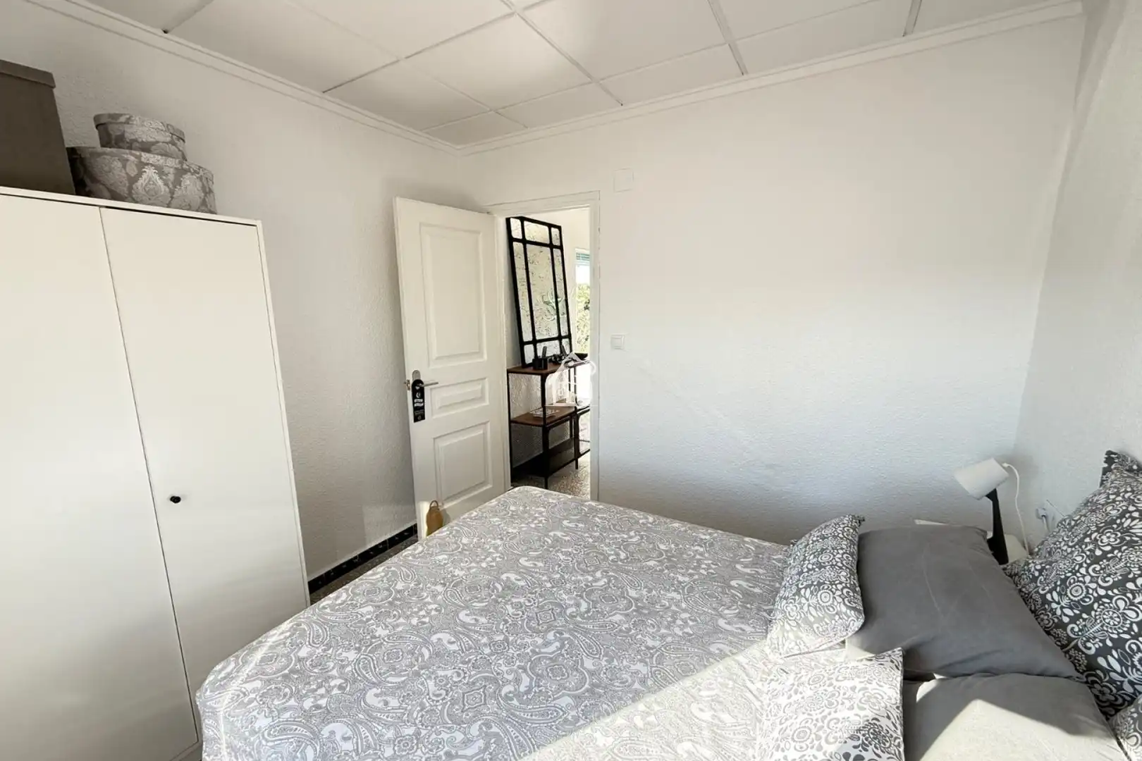 Apartamento con terraza en alquiler en El Raso, imagen 12