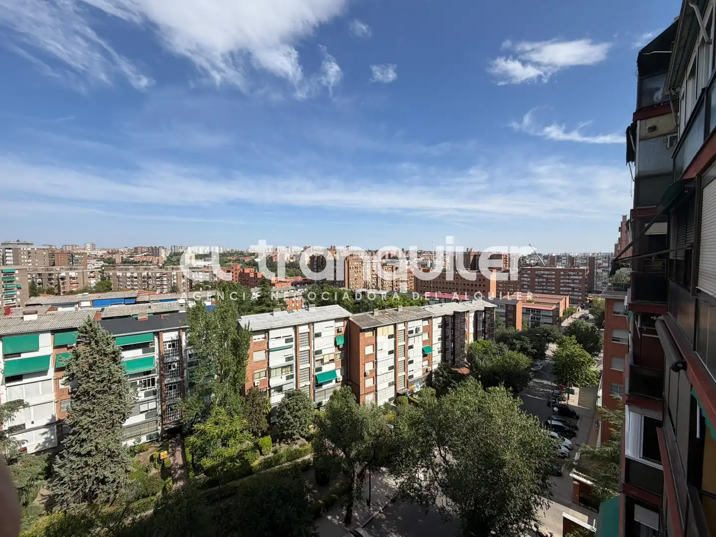 Außenansicht von Wohnung zur Miete in Madrid