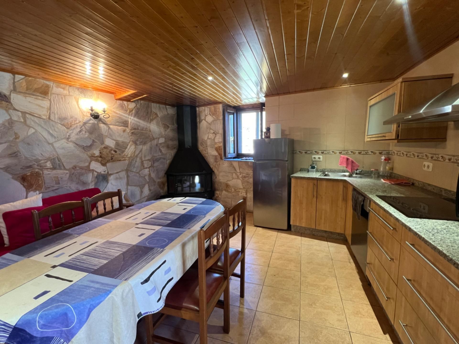 Cocina de Casa o chalet en venta en Vilardevós con Jardín privado