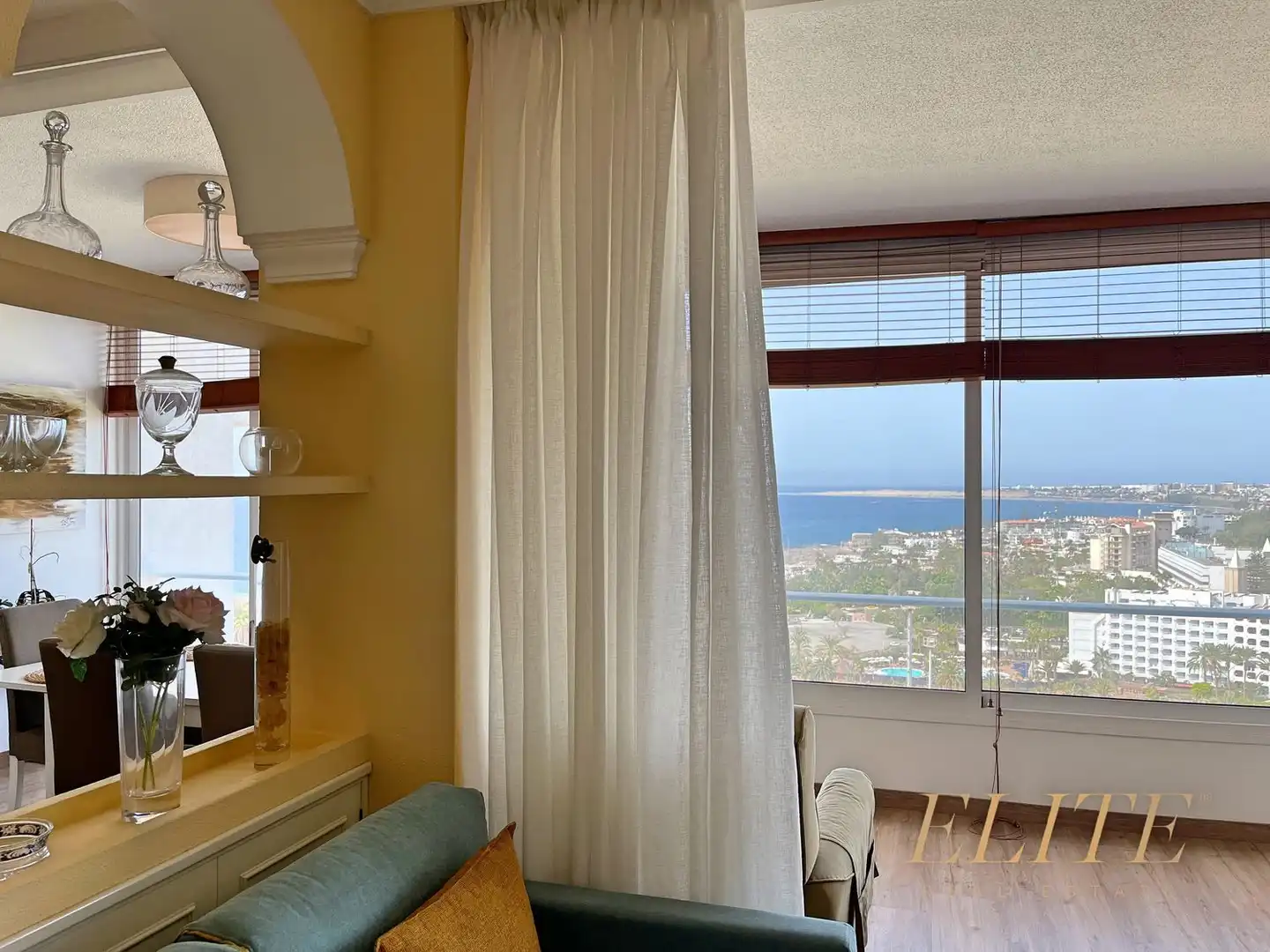 Bedroom of Houses for sale in San Bartolomé de Tirajana  with Air Conditioner, Terrace and Storage room