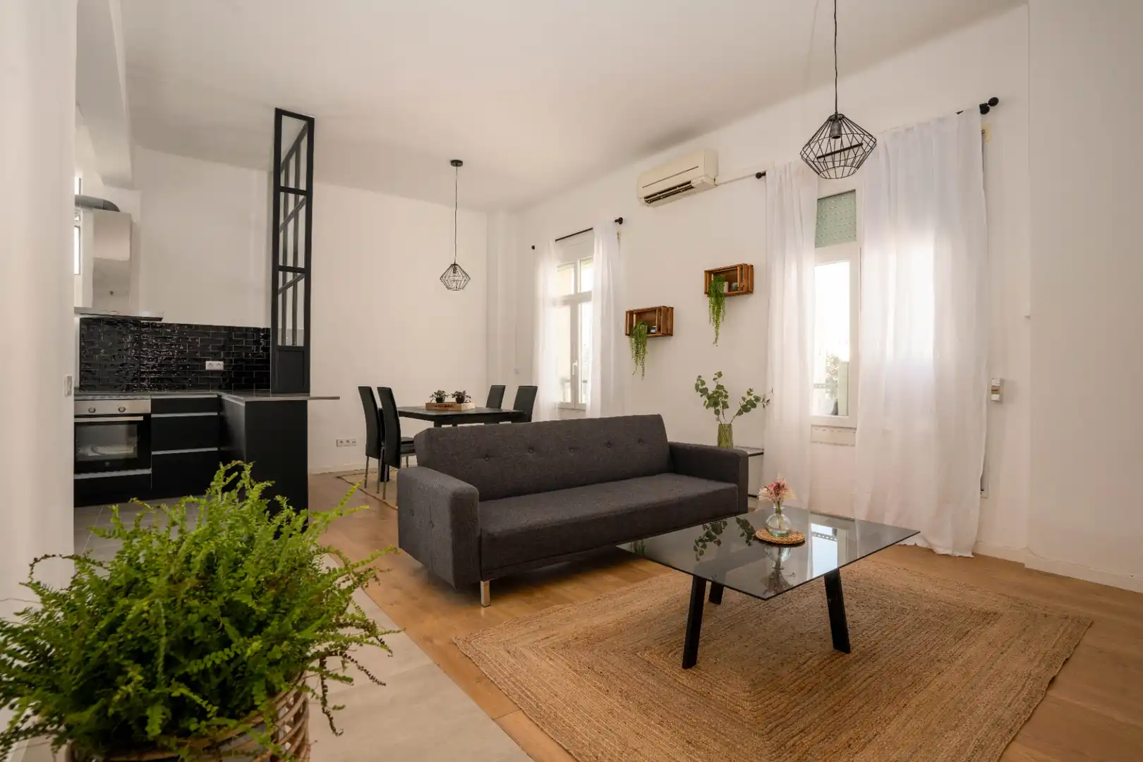 Apartamento con ascensor en alquiler en Passeig de Joan de Borbó