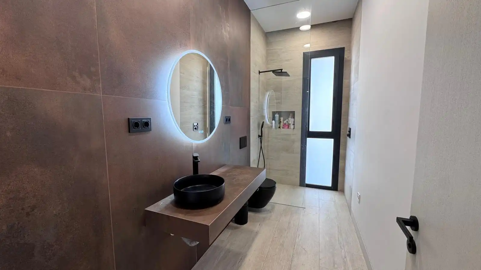 Bathroom of Houses for sale in Colmenar  with Air Conditioner, Heating and Terrace