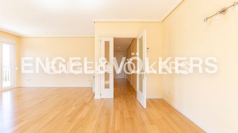 Foto 4 de Piso de alquiler en Valdemarín, Madrid Capital
