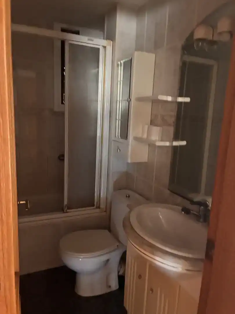 Bany de Pis en venda en Manresa amb Aire condicionat i Balcó