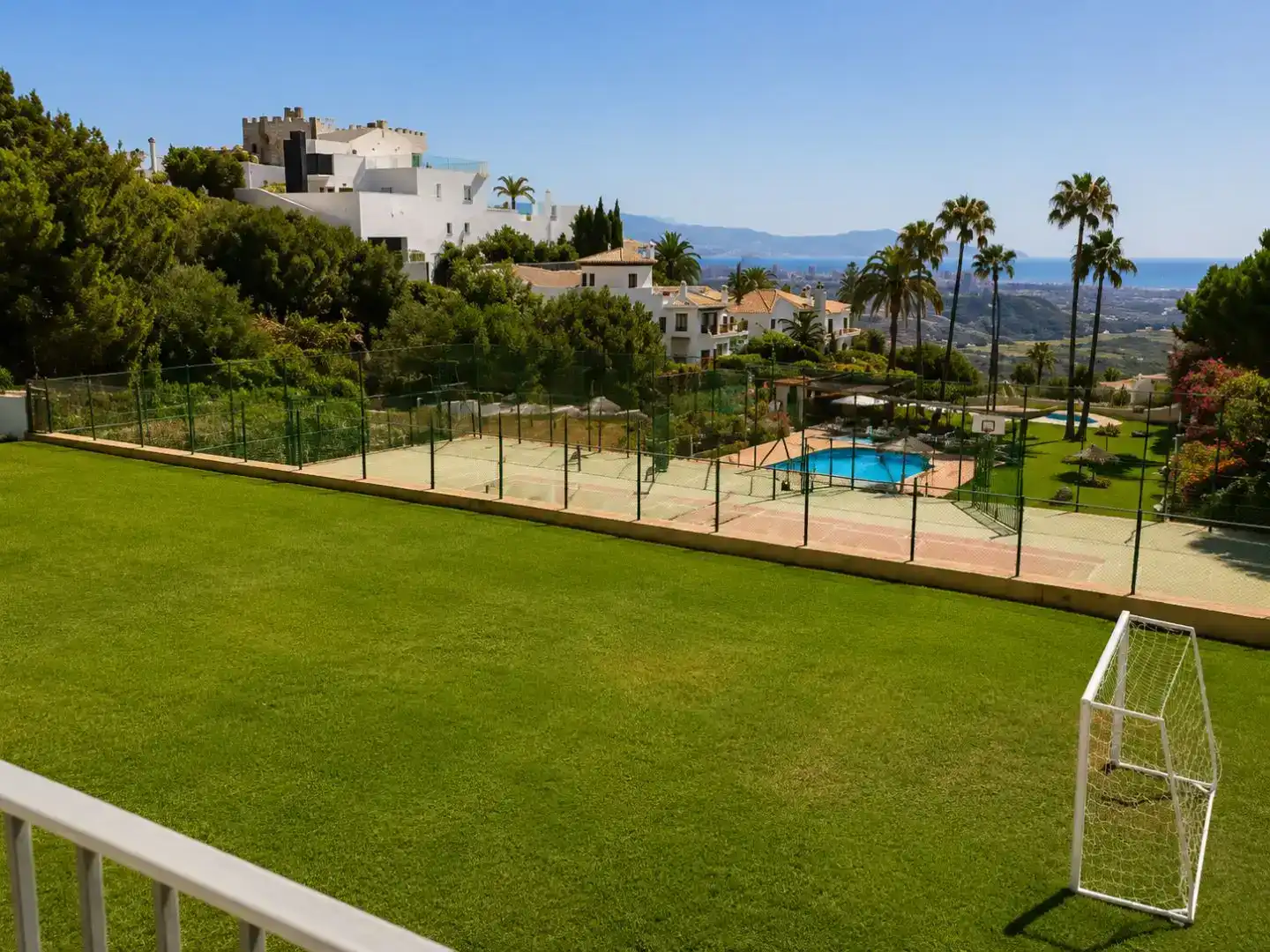 Jardí de Casa o xalet en venda en Salobreña amb Aire condicionat, Piscina i Balcó