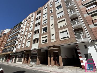 Appartement avec ascenseur à louer à Murillo
