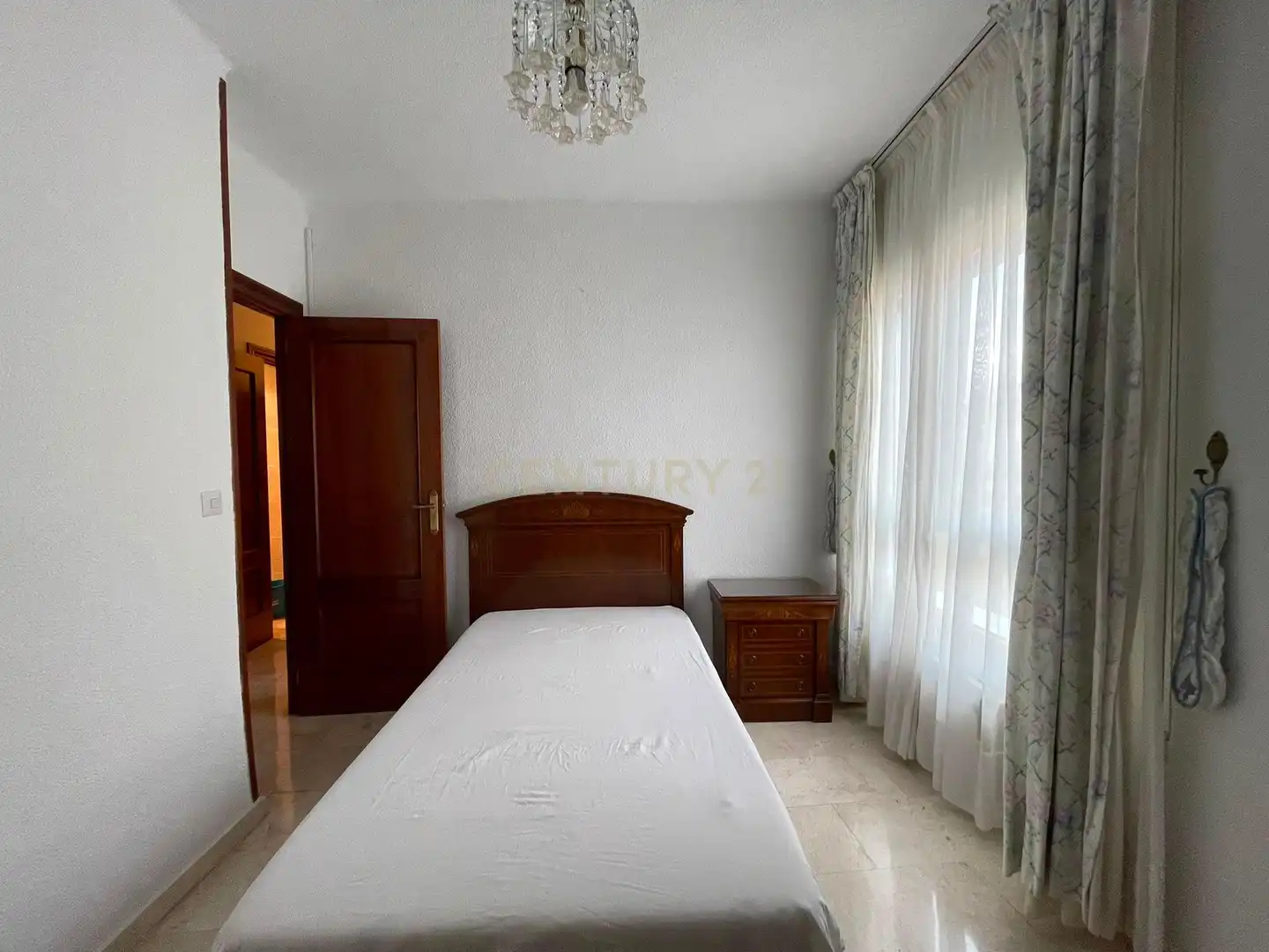 Bedroom of Apartments for rent in Granada  with Air Conditioner, Washing machine and Balcony