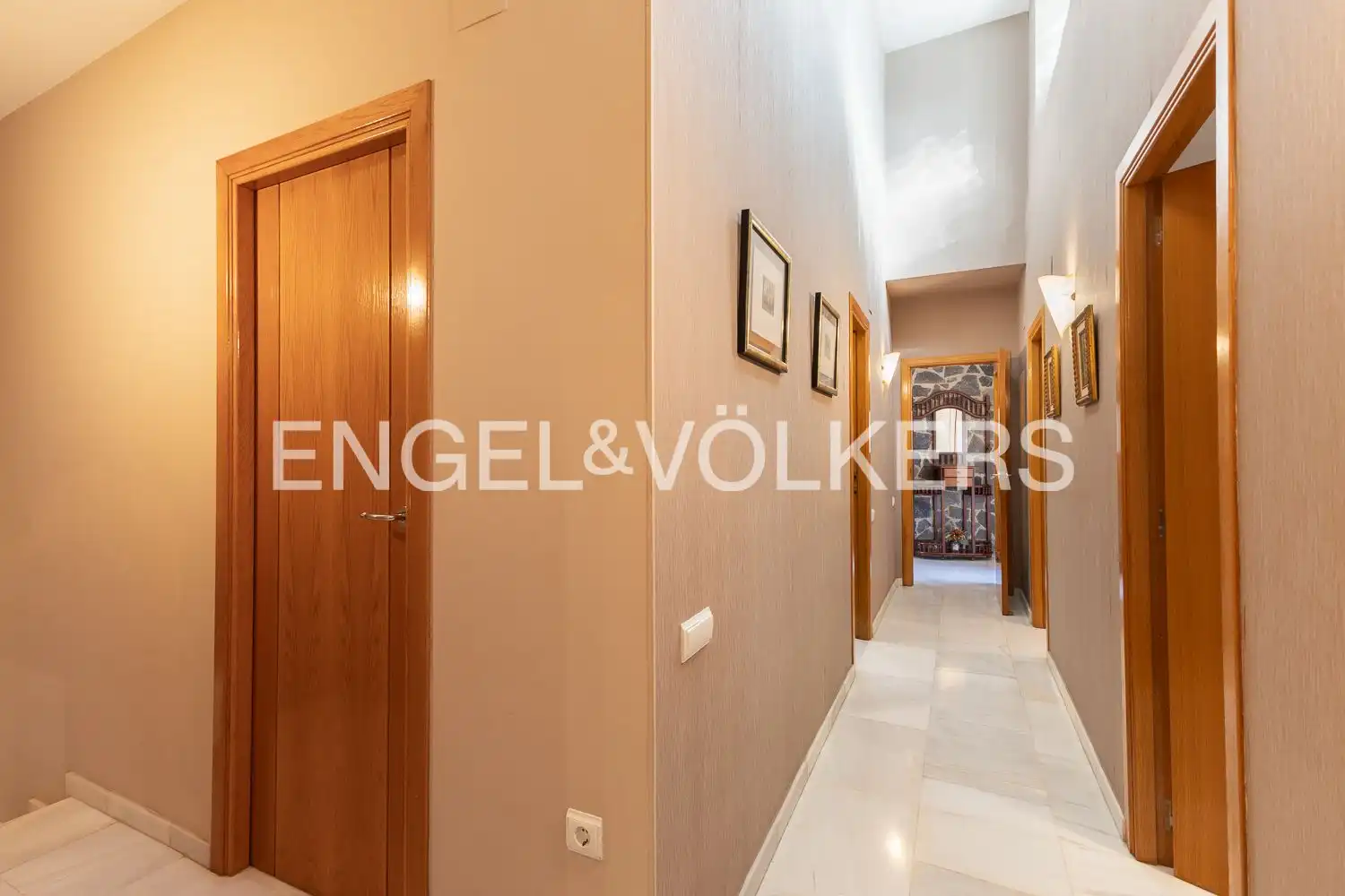 Houses for sale in Carcaixent  with Air Conditioner, Heating and Private garden