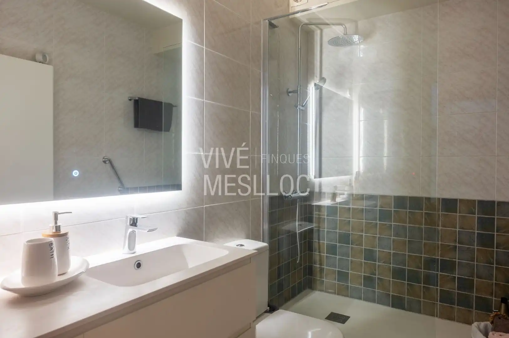 Badezimmer von Haus oder Chalet zum Verkauf in Premià de Mar mit Klimaanlage, Heizung und Terrasse