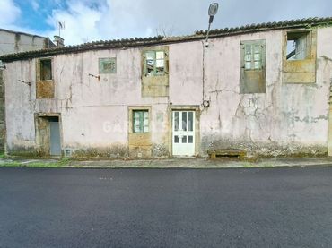 Haus zum Verkauf in Estrada Rianxiño 247