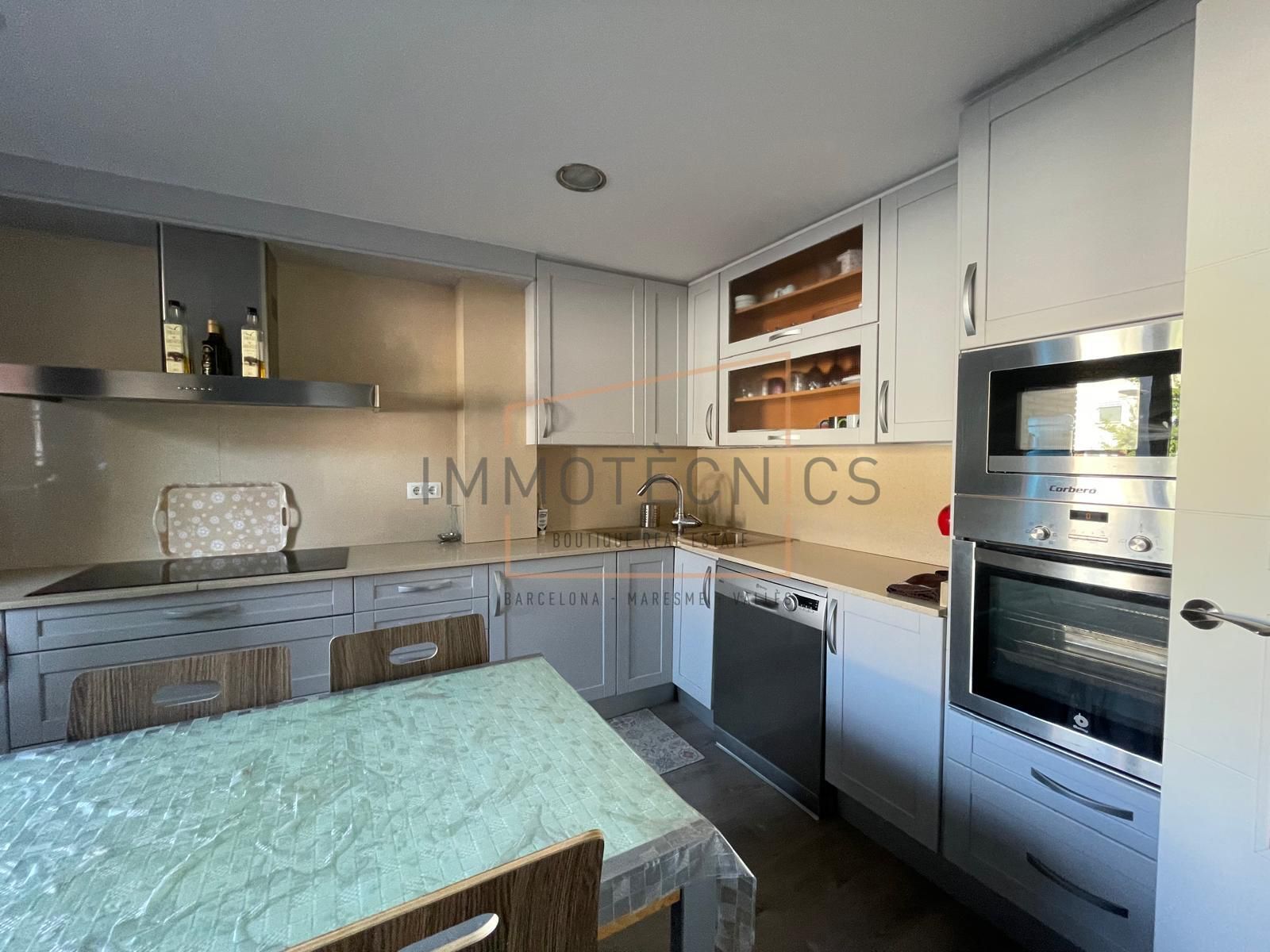 Kitchen of Single-family semi-detached for sale in Granollers  with Air Conditioner, Heating and Terrace