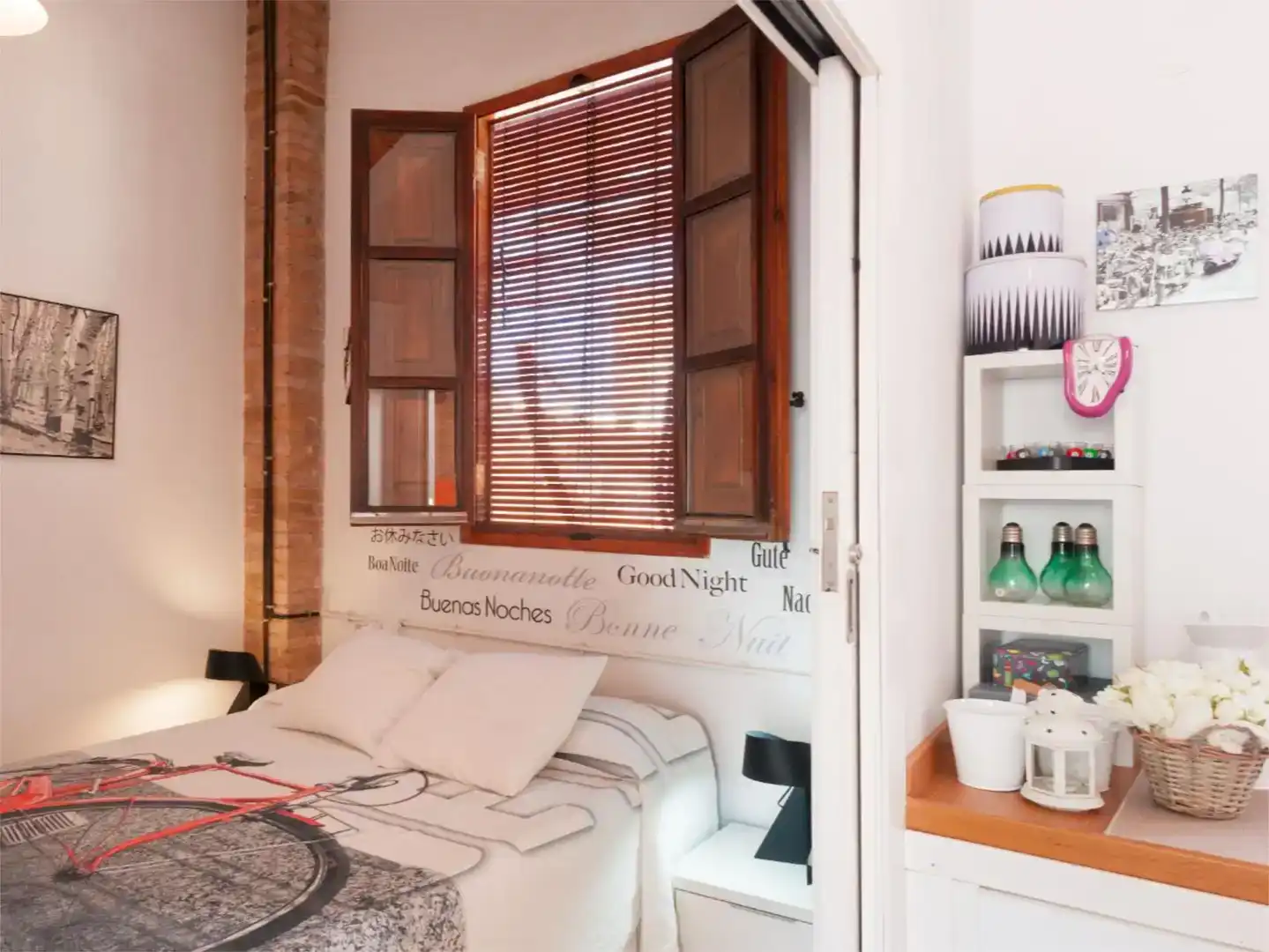 Schlafzimmer von Dachboden zur Miete in  Valencia Capital mit Klimaanlage