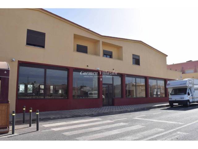Local comercial en Venta en bielgo en El Matorral