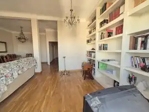 Flat with terrace for sale in Avenida de la Reina Victoria, imagen 2