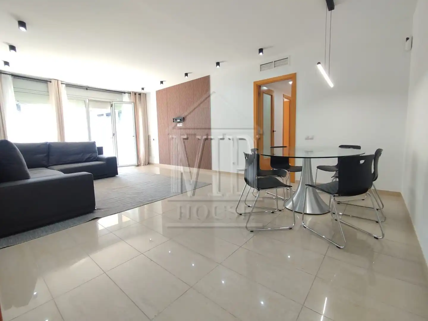 Living room of Flat for sale in Badalona  with Air Conditioner, Heating and Furnished