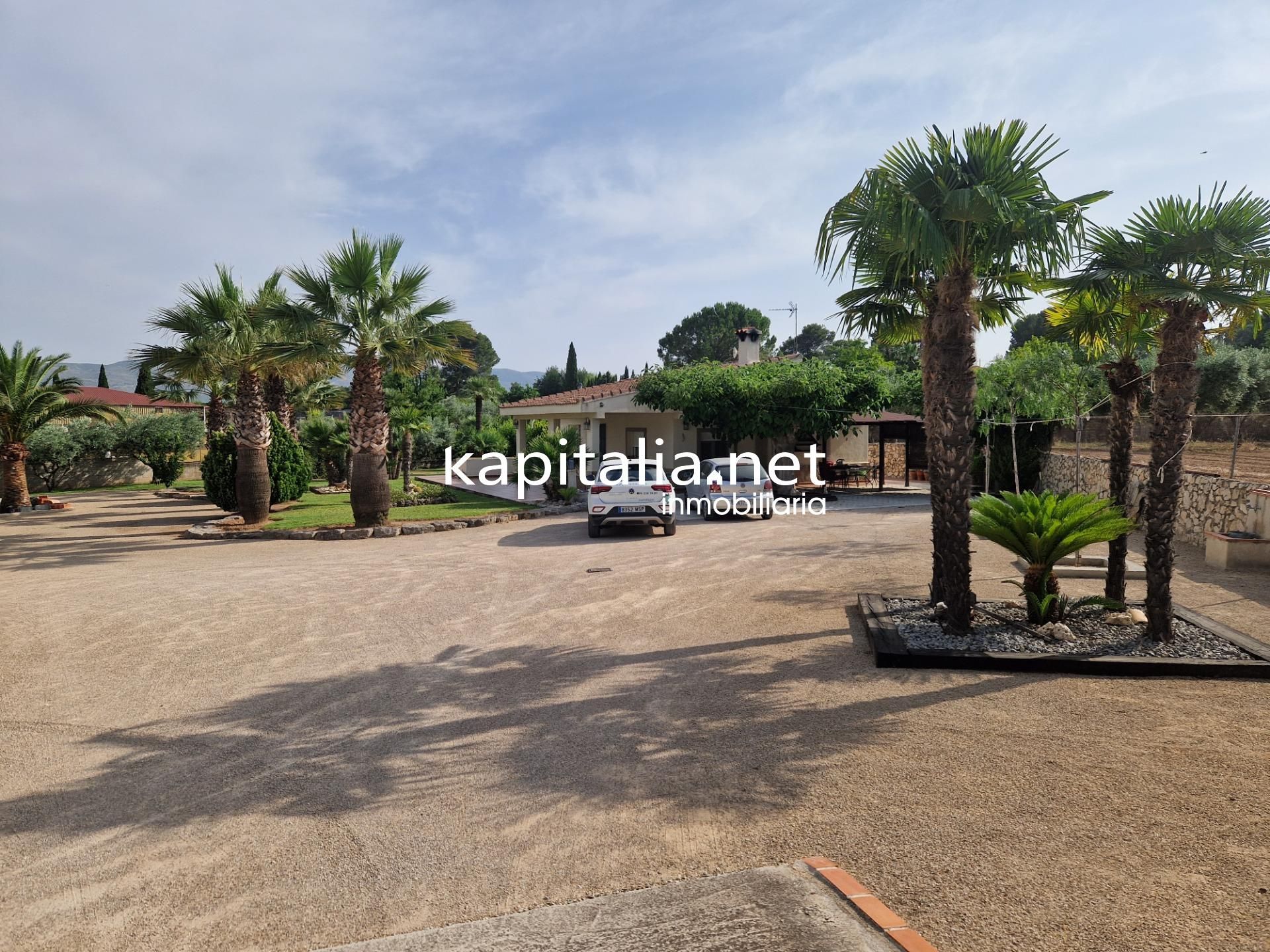 House or chalet for sale in Ontinyent  with Heating, Private garden and Storage room
