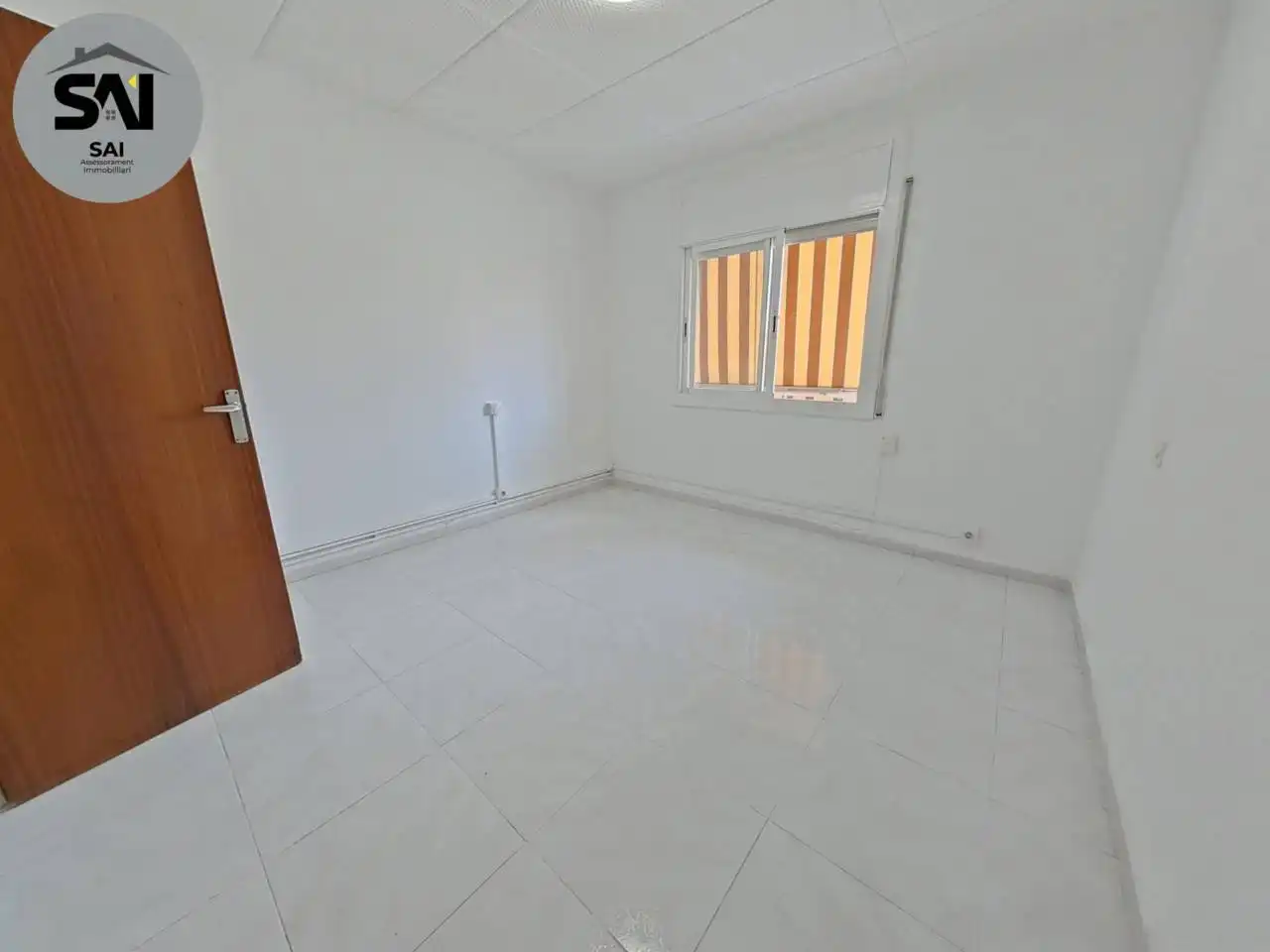 Flat for sale in Sabadell  with Air Conditioner, Heating and Balcony