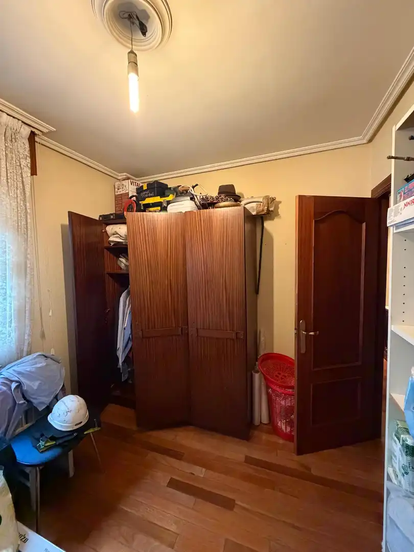 Habitación de Piso en venta en Bilbao  con Calefacción y Balcón