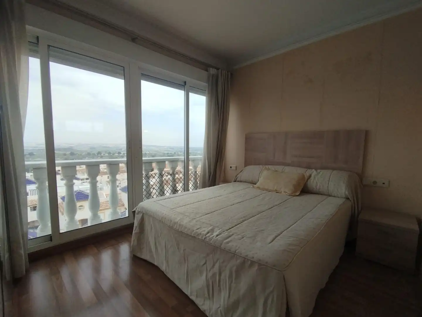 Habitación de Ático en venta en Guardamar del Segura con Aire acondicionado, Calefacción y Terraza