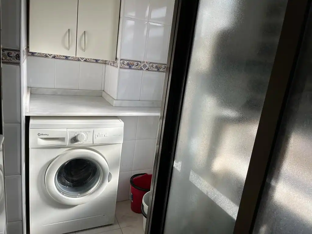 Badezimmer von Maisonette zum Verkauf in Benicalap