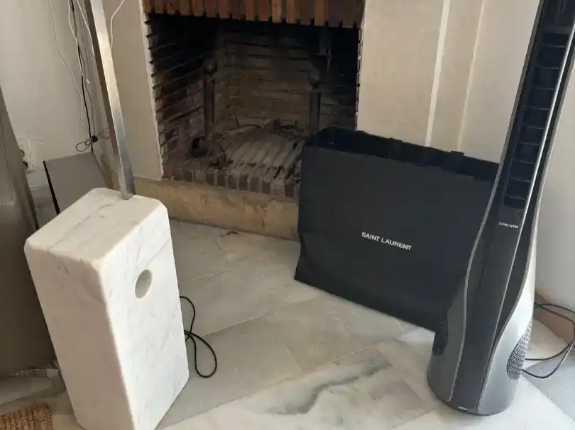Wohnzimmer von Wohnung zum Verkauf in Marbella mit Klimaanlage, Schwimmbad und Balkon