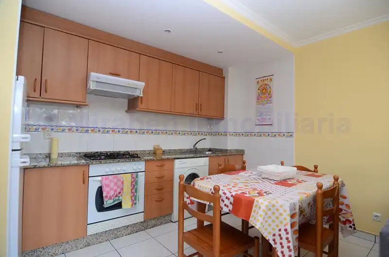Küche von Wohnung zur Miete in Boiro mit Heizung, Terrasse und Abstellraum
