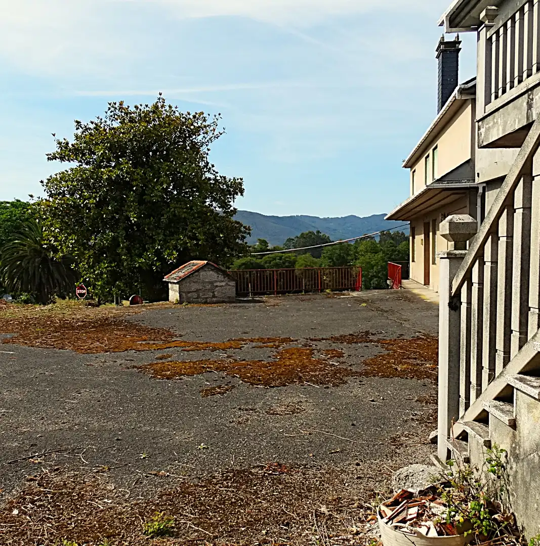 Parking of Houses for sale in O Valadouro    with Terrace