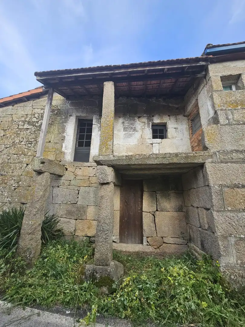 Exterior view of Country homes for sale in Ourense Capital 