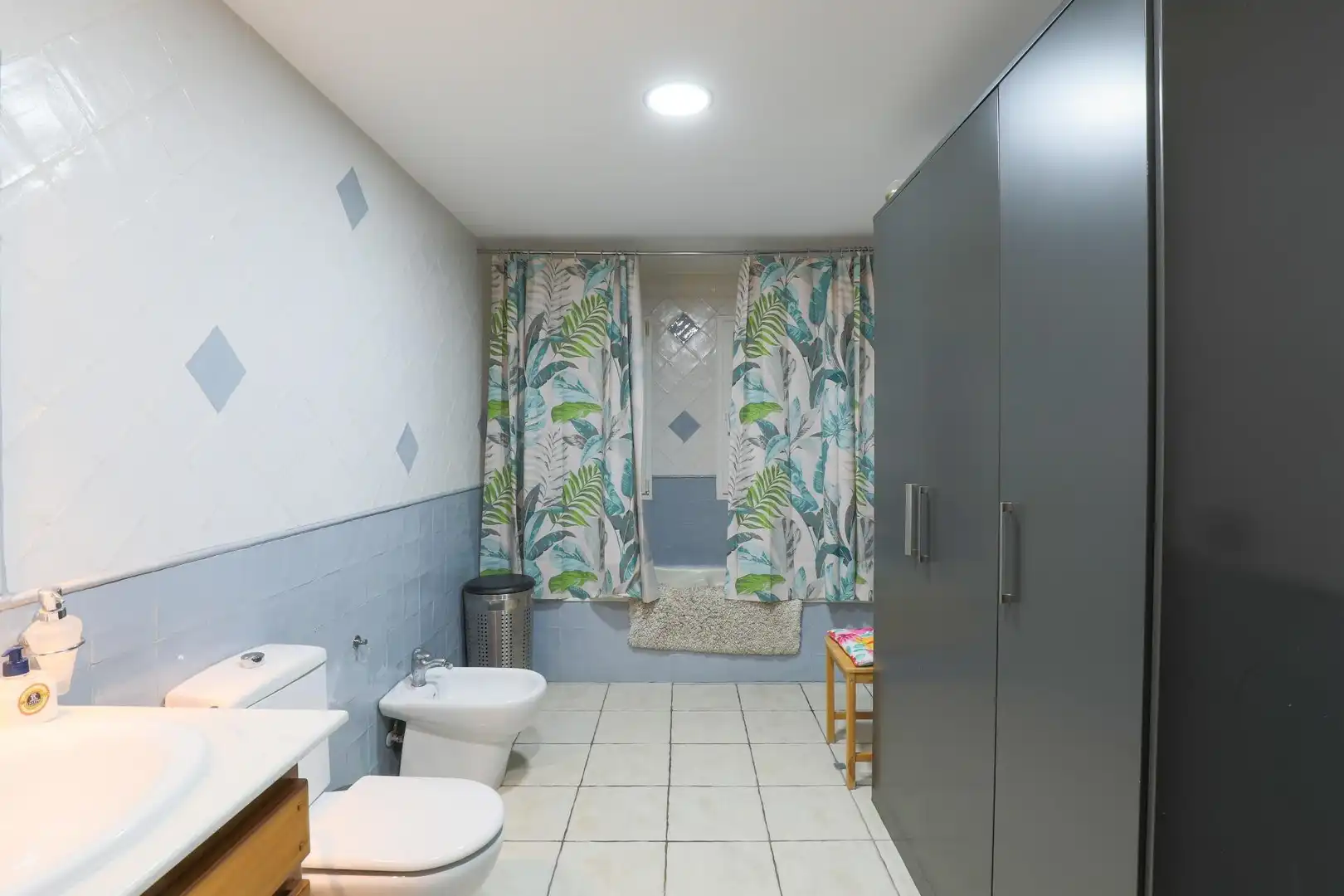 Badezimmer von Haus oder Chalet zum Verkauf in Padul mit Klimaanlage, Heizung und Privatgarten