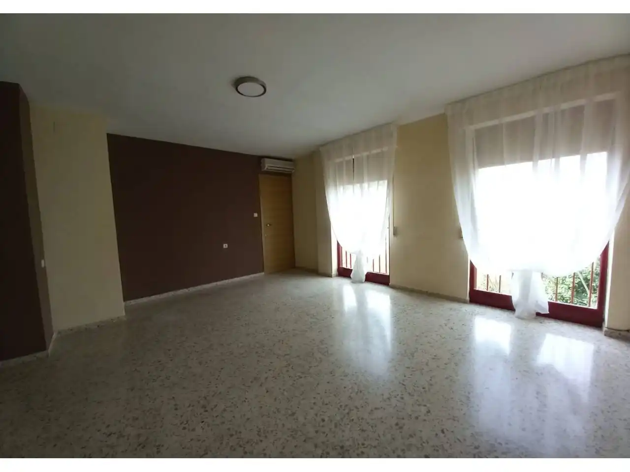 Wohnzimmer von Wohnung zur Miete in Montefrío