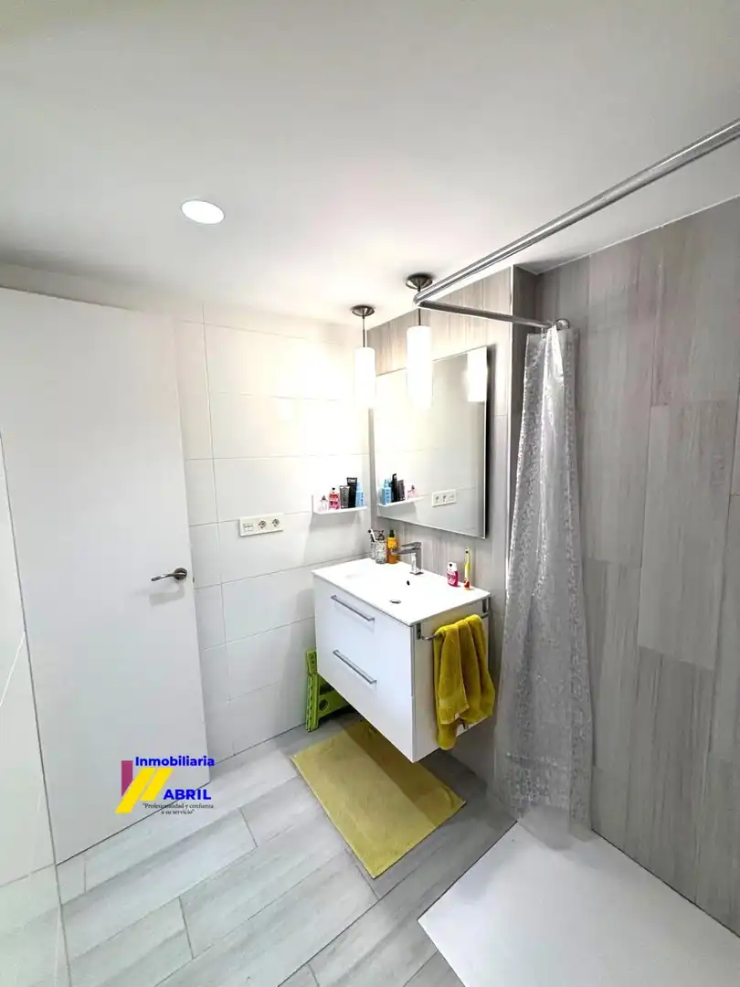 Baño de Apartamento en venta en Cullera con Aire acondicionado, Jardín privado y Terraza
