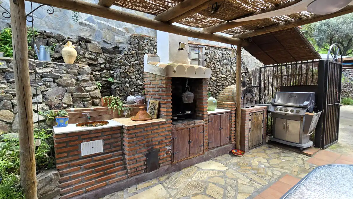 Casa rústica amb jardí en venda a Cómpeta, imagen 10