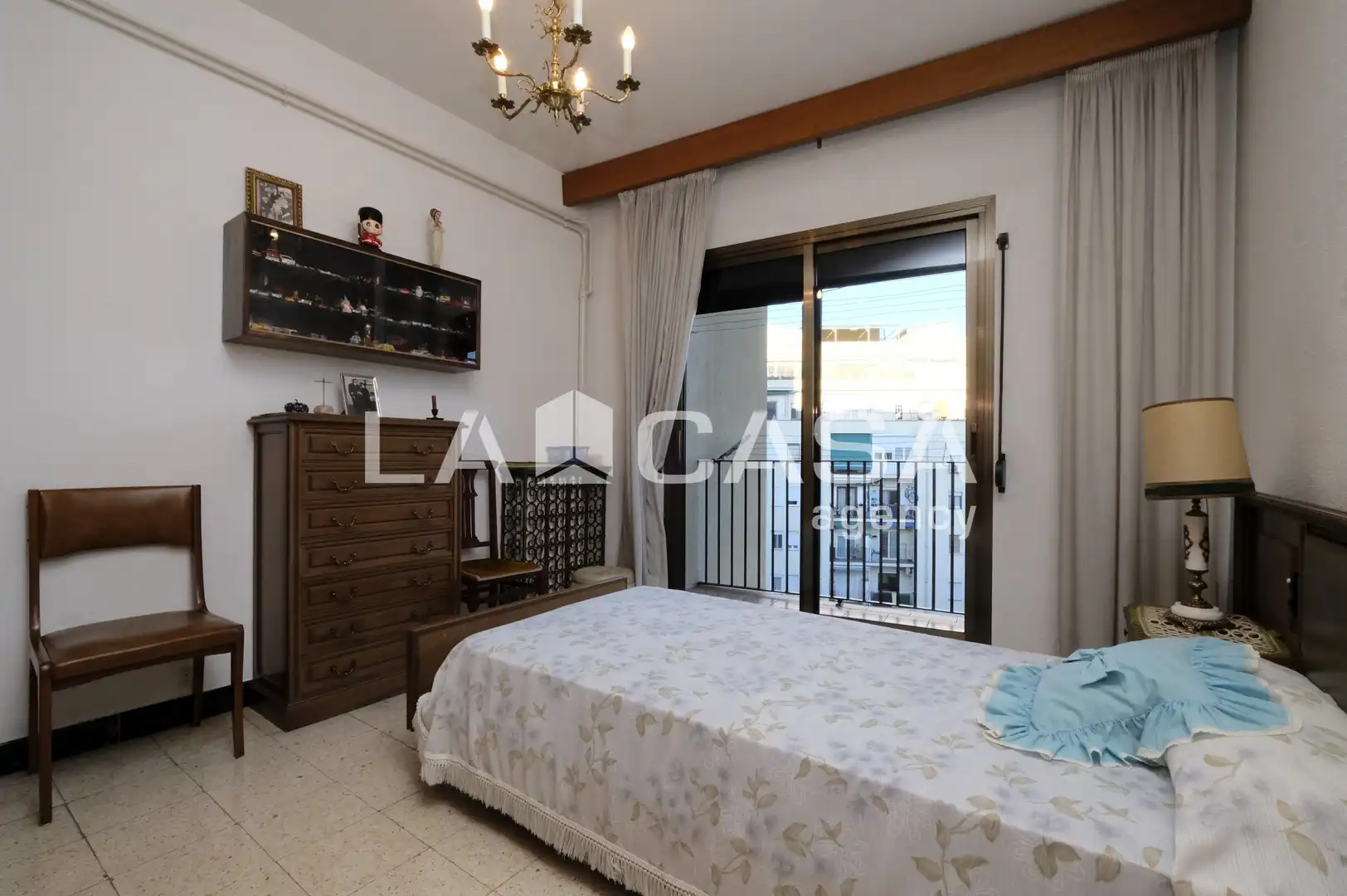 Habitación de Piso en venta en Barcelona con Calefacción y Balcón