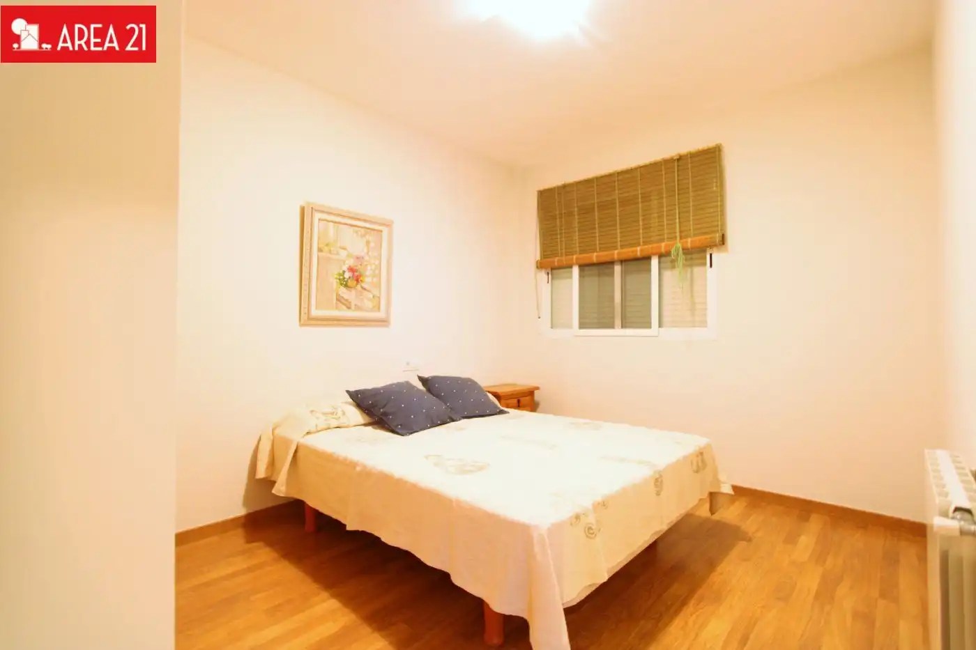 Bedroom of Detached homes for rent in La Pobla de Vallbona  with Air Conditioner, Heating and Terrace