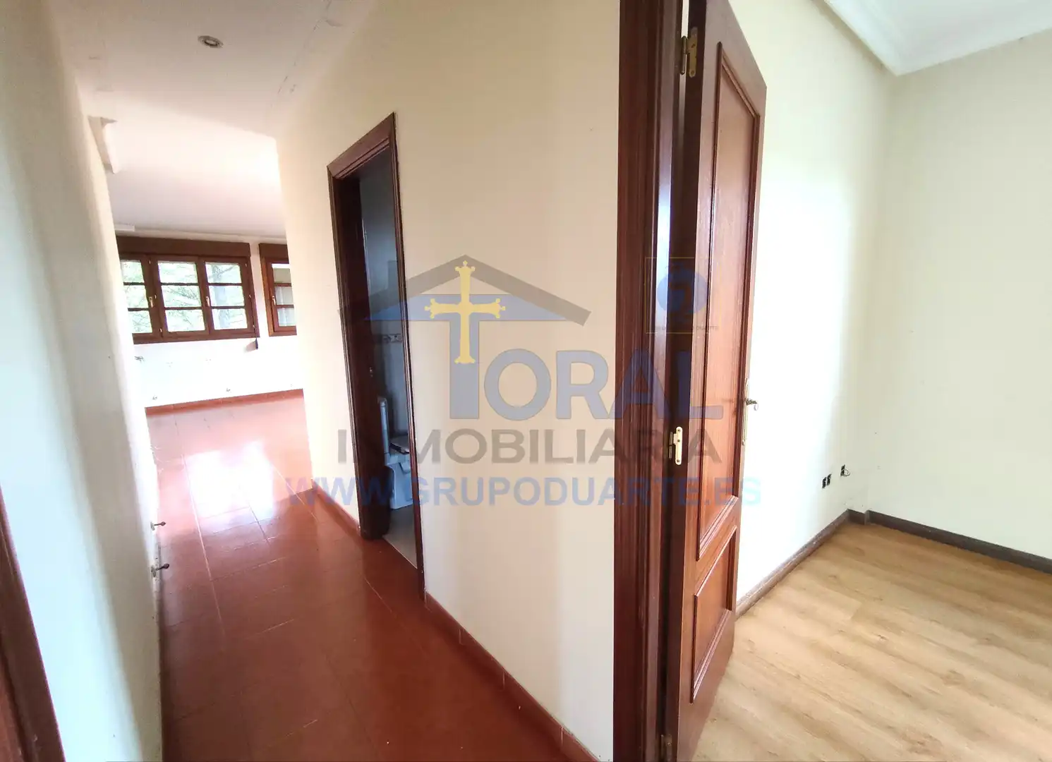 Casa o xalet en venda en Nava amb Jardí privat i Terrassa
