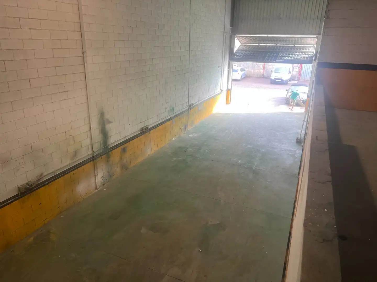 Parking of Industrial buildings for rent in Padrón