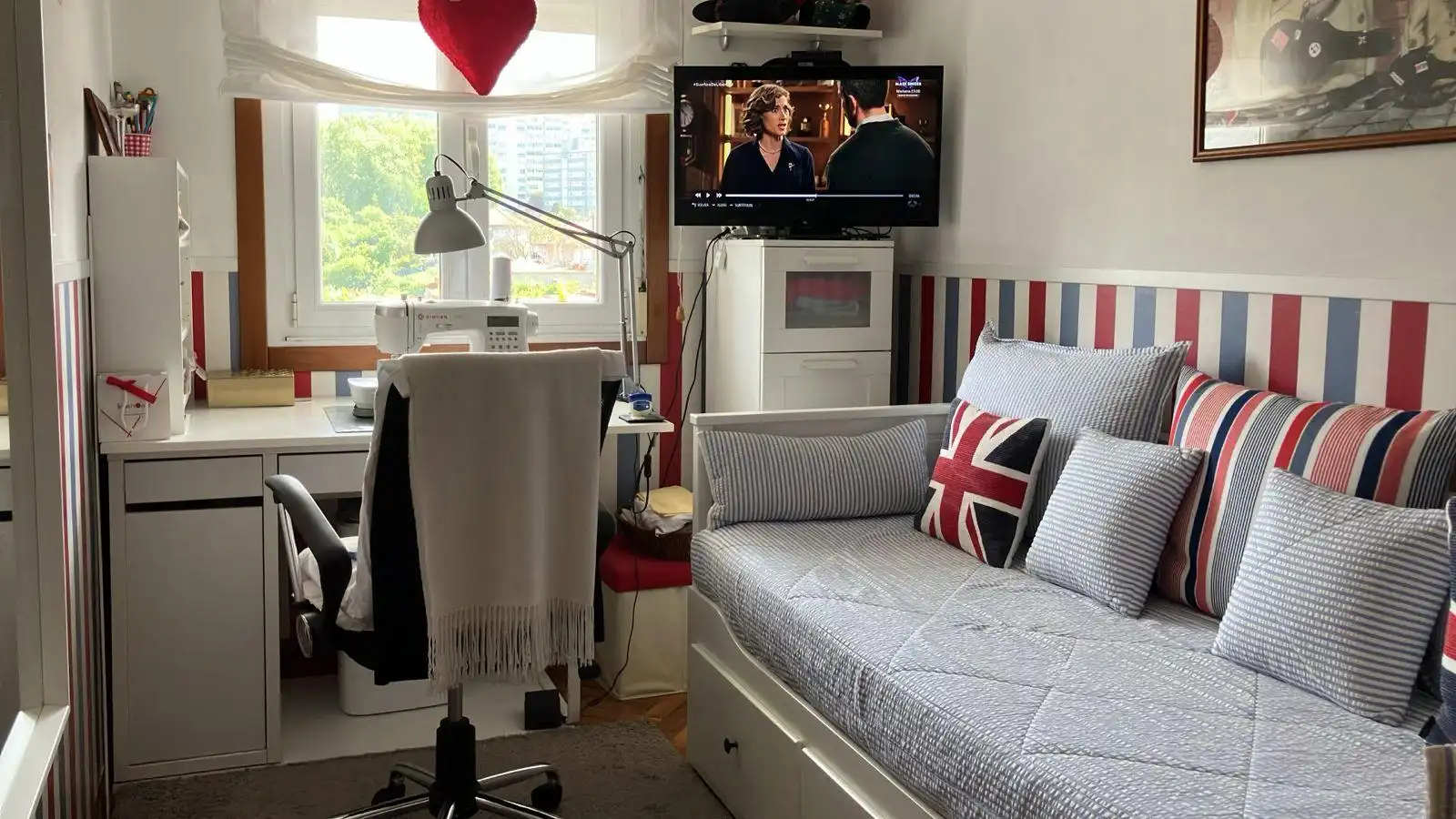 Sala de estar de Apartamento en venta en Vigo  con Trastero y Balcón