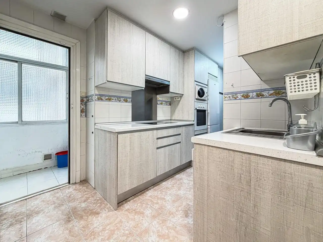 Kitchen of Flat for sale in Madrid  with Air Conditioner, Heating and Terrace