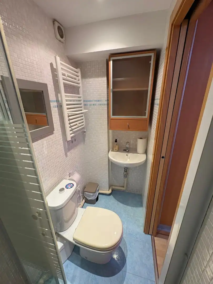 Badezimmer von Wohnung zum Verkauf in Castellón de la Plana / Castelló de la Plana mit Klimaanlage, Heizung und Möbliert