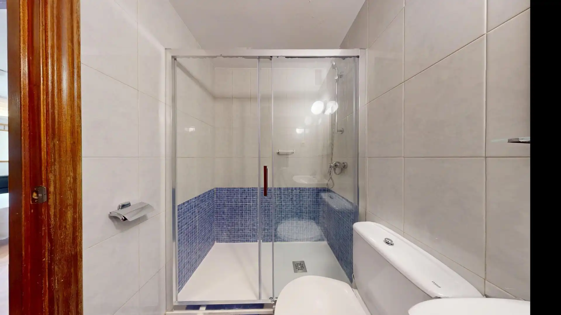 Baño de Piso en venta en Madrid con Aire acondicionado y Calefacción